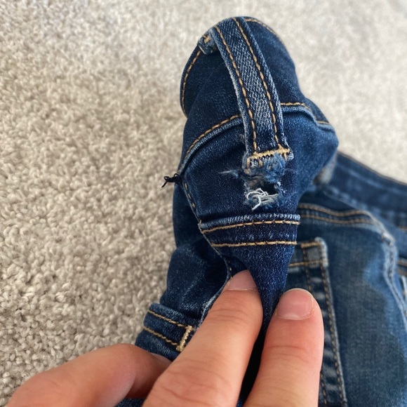 American Eagle Skinny Jeans - Picture 3 of 3